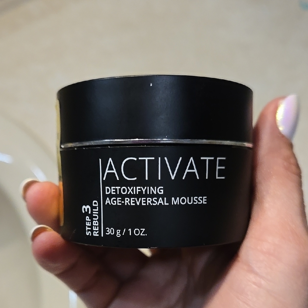 Activate Detoxifying Age-Reversal Mousse